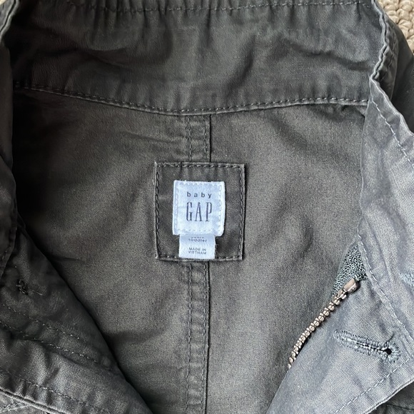 Gap boys army jacket olive green size 5 - Picture 3 of 5